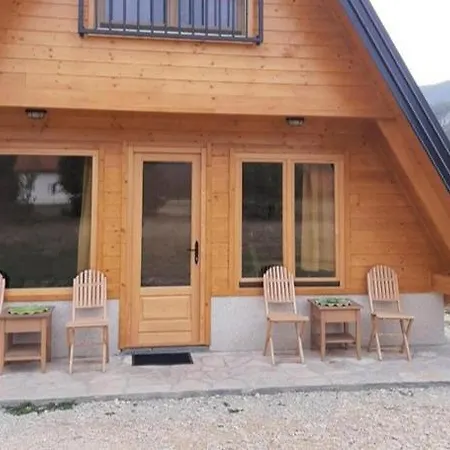 Ivana بيت للعطل